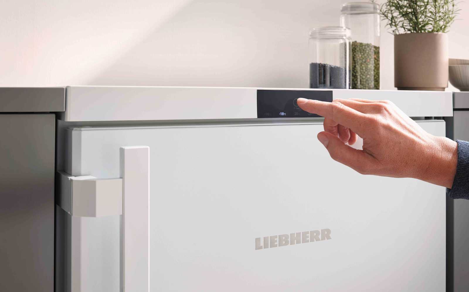 Морозильная камера Liebherr FNe 1404 Pure - Купить с гарантией и